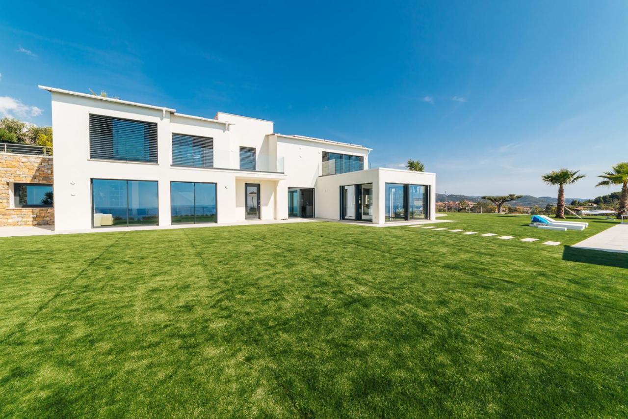 Villa Sabrina Riviera Dei Fiori A Picco Sul Mare Con Piscina Privata ,Wellness & Spa Империя Экстерьер фото