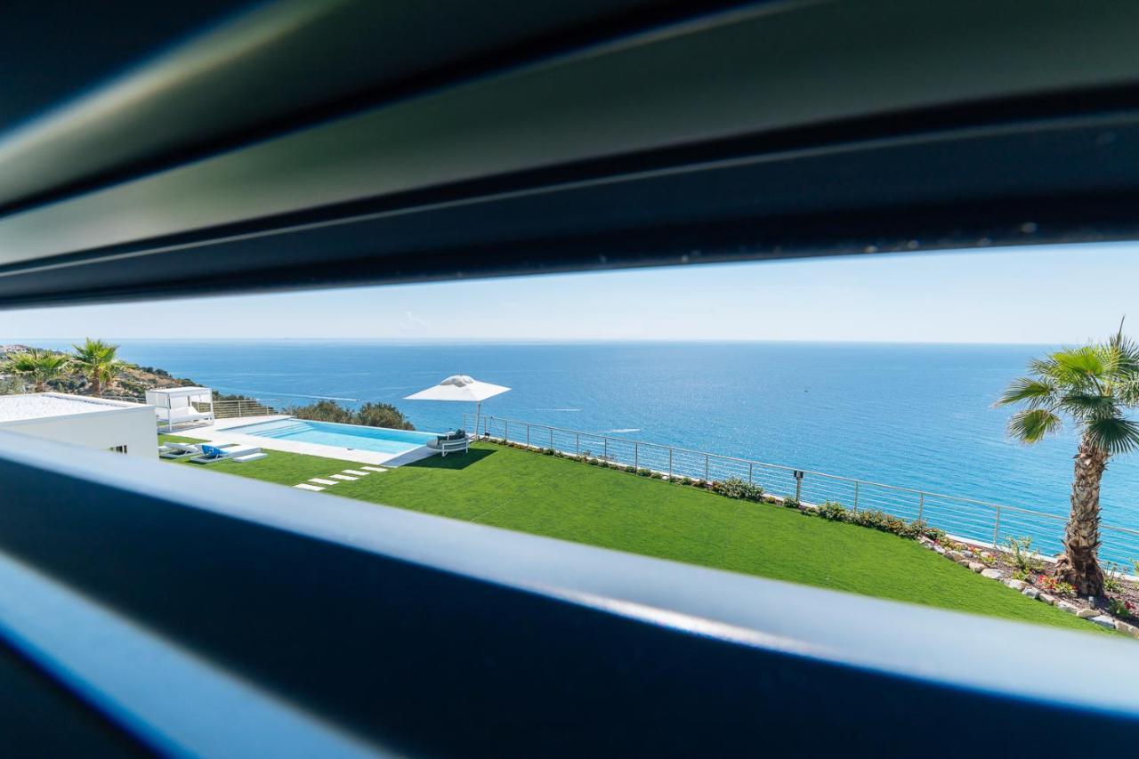 Villa Sabrina Riviera Dei Fiori A Picco Sul Mare Con Piscina Privata ,Wellness & Spa Империя Экстерьер фото