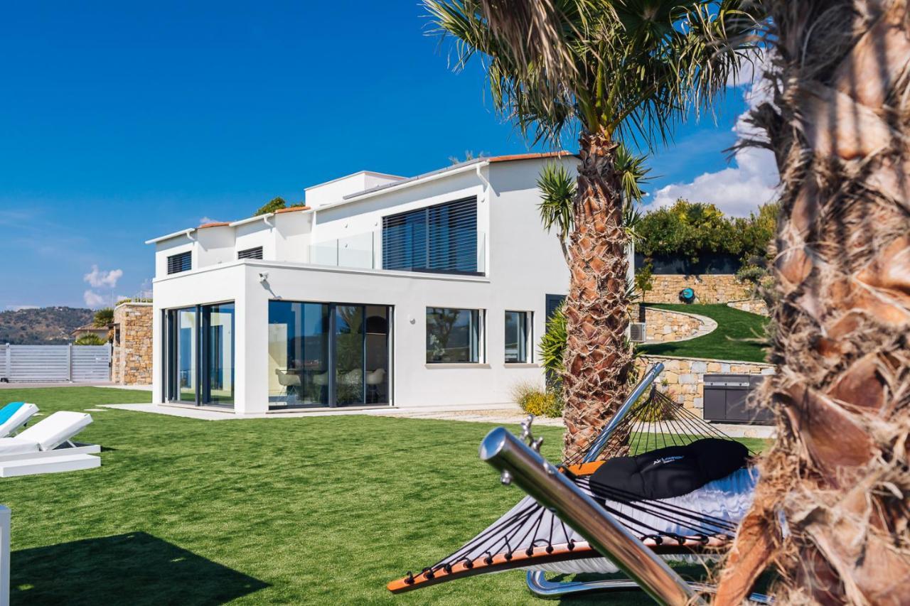 Villa Sabrina Riviera Dei Fiori A Picco Sul Mare Con Piscina Privata ,Wellness & Spa Империя Экстерьер фото